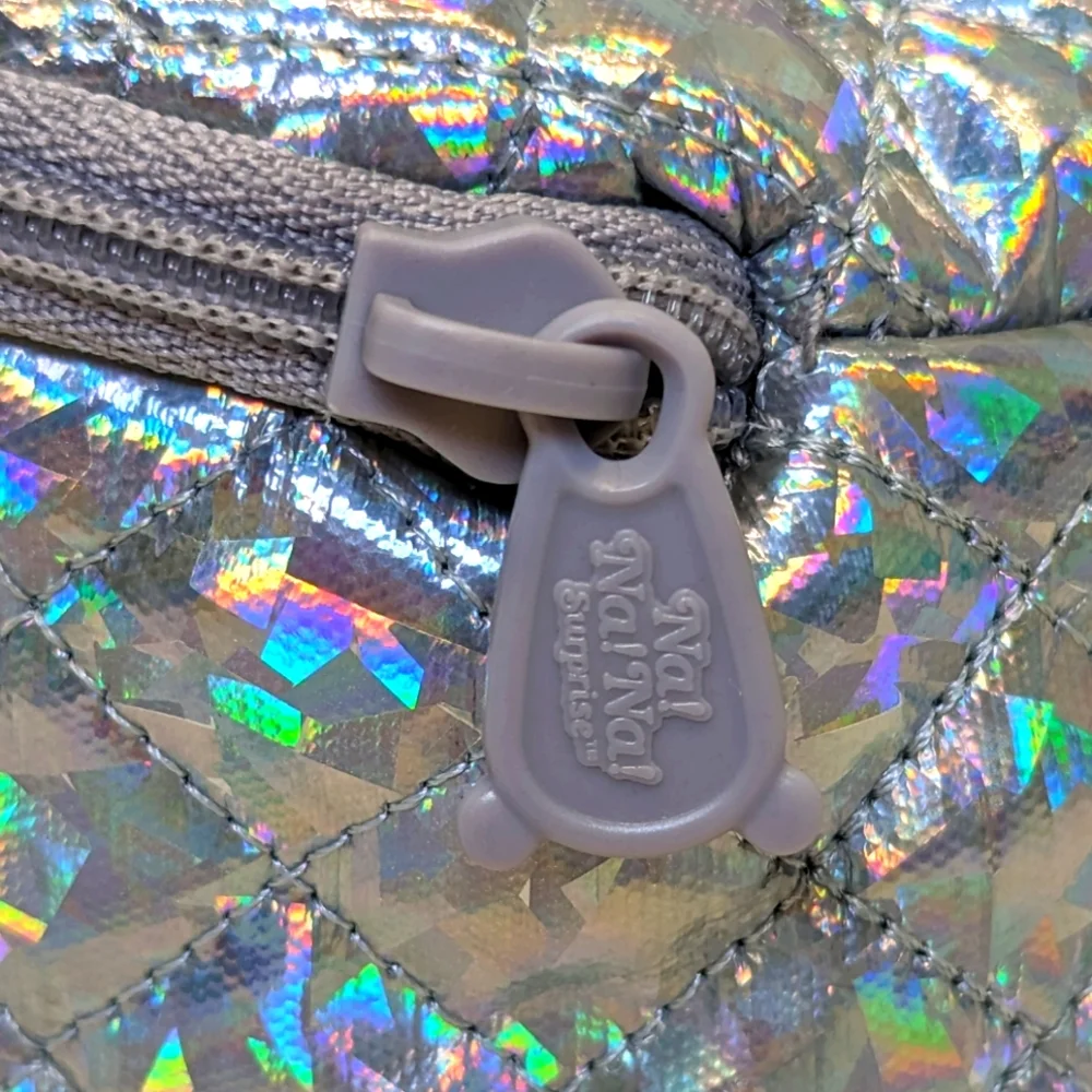 Na! Na! Na! Surprise Glam Series Ari Prism Metallic Teddy Bear Purse